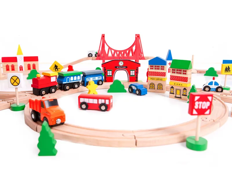 Circuit trenulet Ecotoys, lemn, baterie, 90 elemente KID065425 — imaginea 3