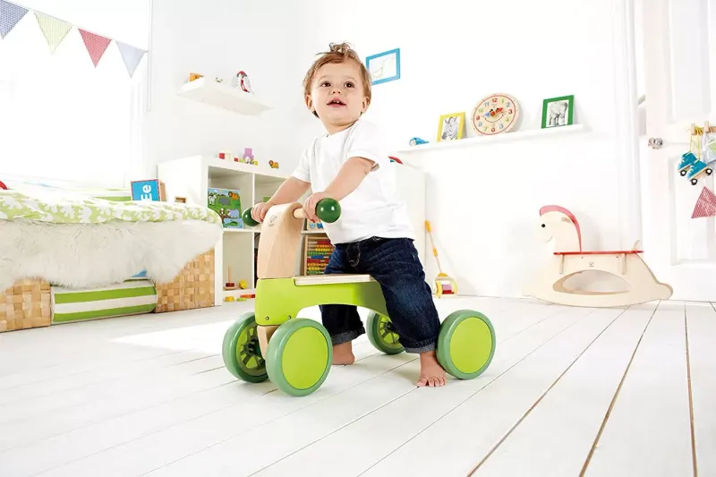 Bicicleta copii Hape, lemn, fara pedale, 4 roti, verde KID006997 — imaginea 4